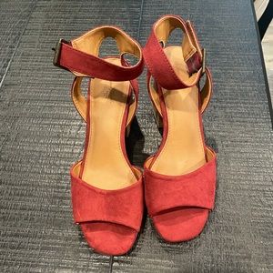 Universal Thread Red Block Heels
